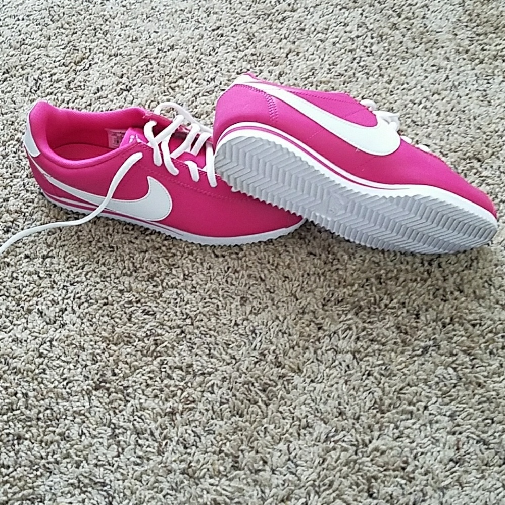 Nike Size 6 youth
